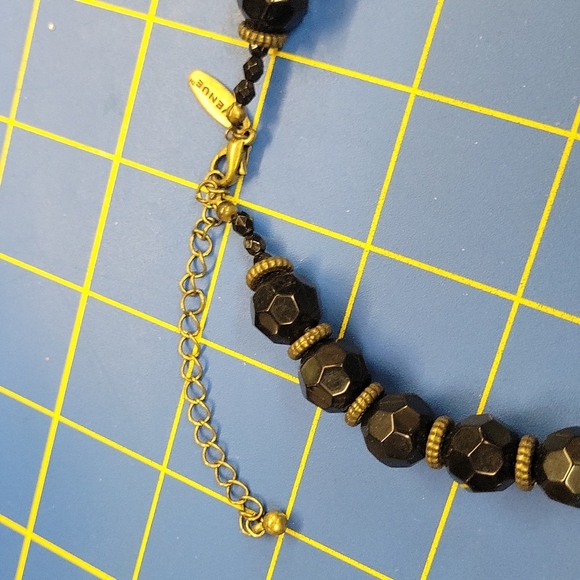 Avenue Black Beaed 16" + 3" Extension Necklace - Picture 3 of 4